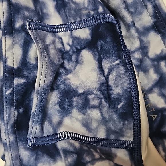 Athleta Chaturanga Tie Dye Tights - Picture 5 of 5